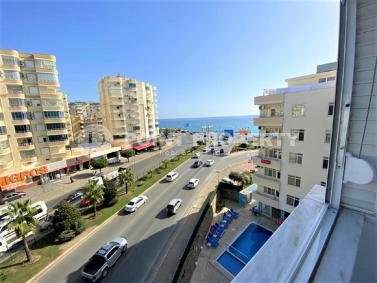 Four-room apartment, 140 m², with separate kitchen, overlooking the sea in the center of Tosmur, Alanya-id-1945-photo-21
