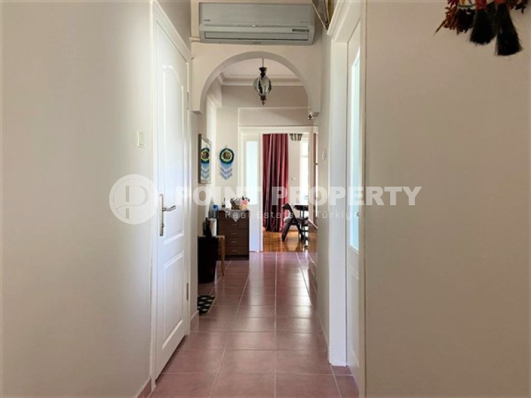 Four-room apartment, 140 m², with separate kitchen, overlooking the sea in the center of Tosmur, Alanya-id-1945-photo-25