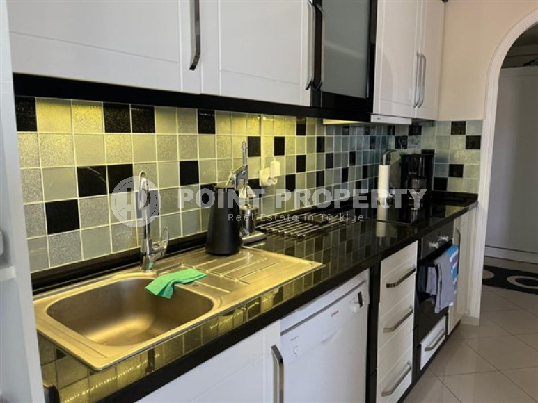 Furnished apartment 2+1, 100m², in the center of Alanya in a modern house with a swimming pool-id-1946-photo-8