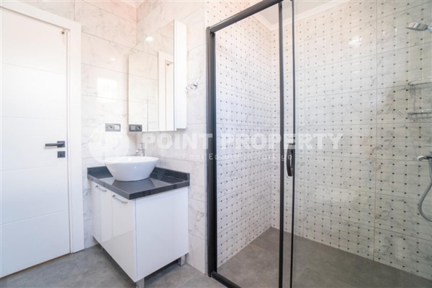 Spacious two-level apartment 2+1 with an area of 90 m2, Alanya center, 150 meters from the Mediterranean coast-id-1947-photo-9