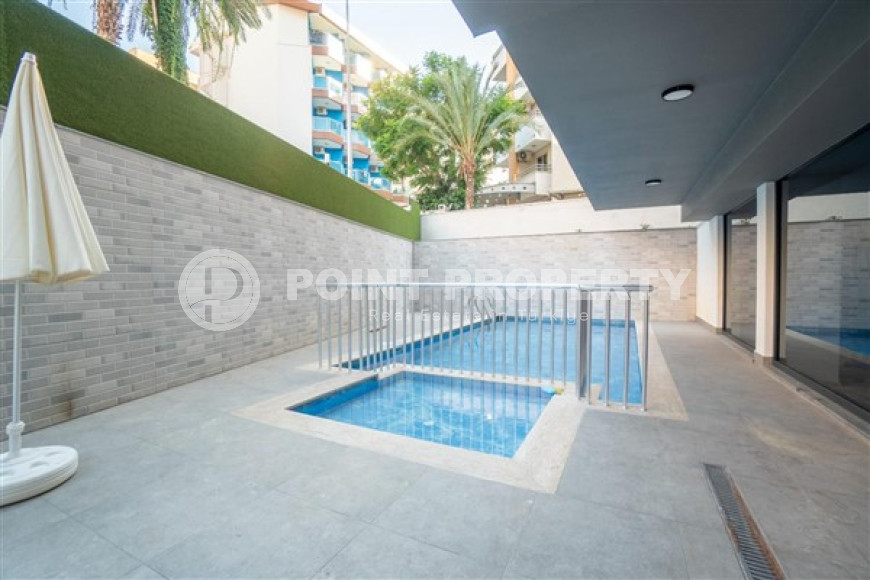 Spacious two-level apartment 2+1 with an area of 90 m2, Alanya center, 150 meters from the Mediterranean coast-id-1947-photo-12