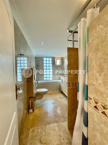 Luxury 3+1 penthouse apartment, 180 m2, private terrace with jacuzzi, Avsallar area-id-1948-photo-12