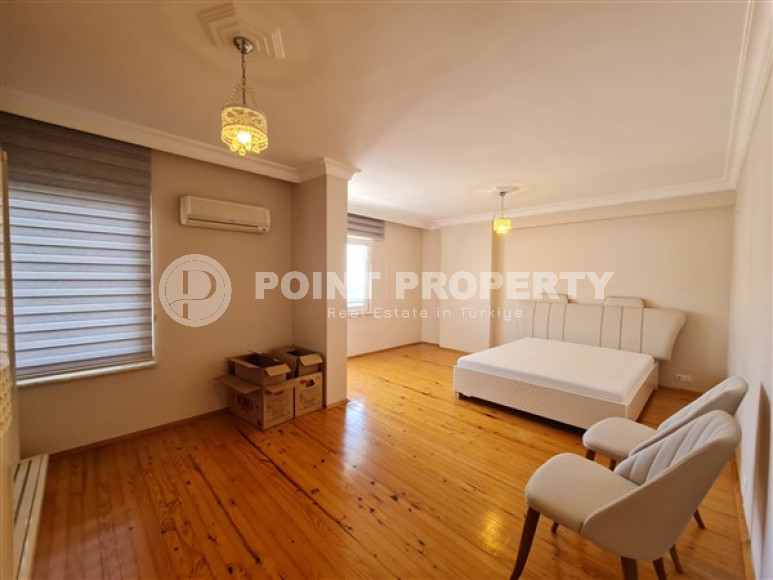 Five-room penthouse, 180 m², with mountain views in a comfortable complex in Cikcilli, Alanya-id-1950-photo-10