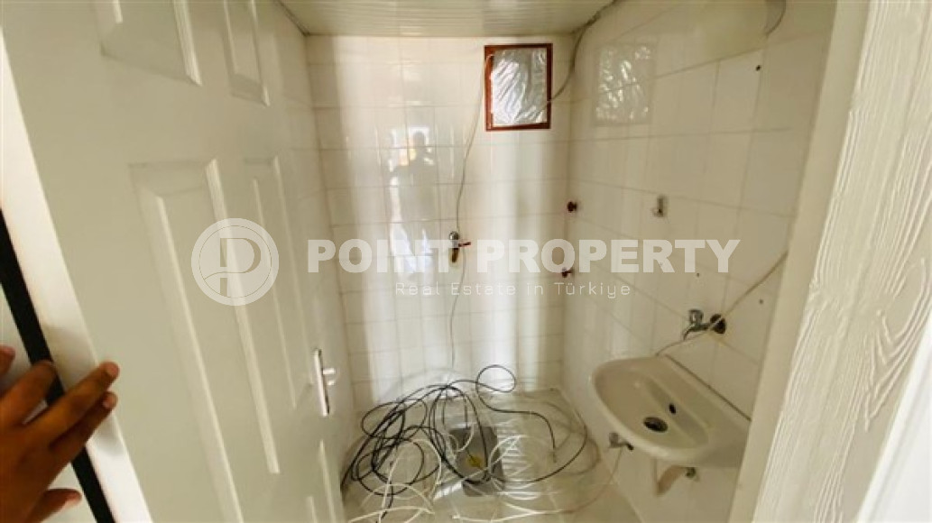 Resale property in the center of Alanya: apartment 2+1, 120m², with separate kitchen in an urban house-id-1954-photo-7