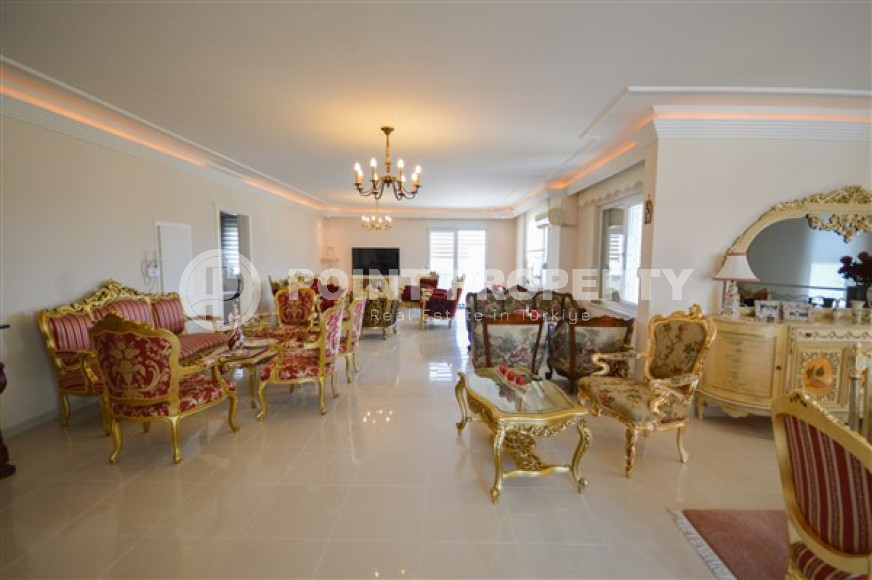 Duplex penthouse with four bedrooms, 325 m², with private sauna, in Alanya - Oba.-id-1957-photo-5