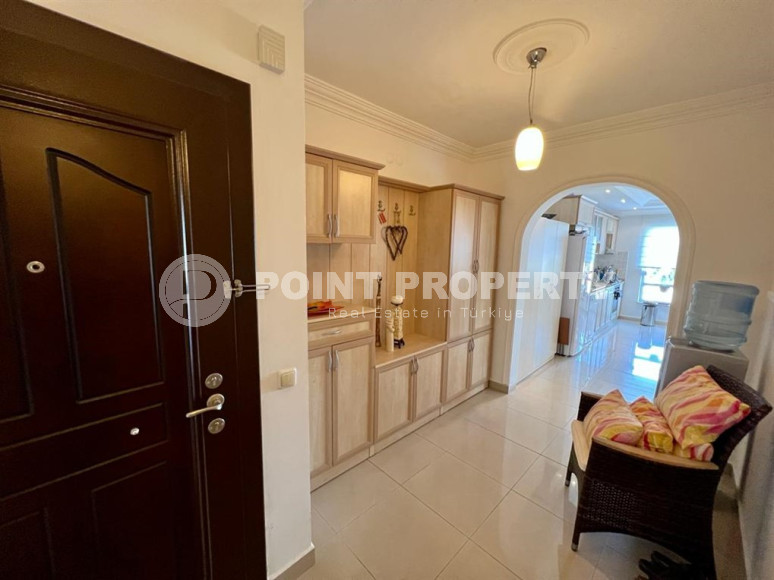 Three-room apartment, apartments with furniture and appliances, apartments close to the sea, apartments 300 m from the sea. Oba district.-id-1137-photo-12