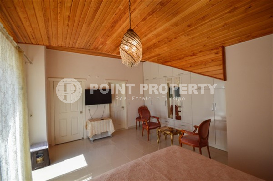 Duplex penthouse with four bedrooms, 325 m², with private sauna, in Alanya - Oba.-id-1957-photo-22