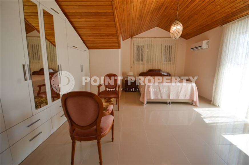 Duplex penthouse with four bedrooms, 325 m², with private sauna, in Alanya - Oba.-id-1957-photo-23