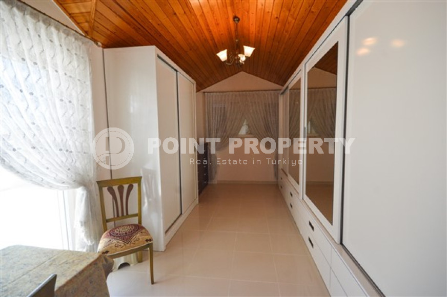 Duplex penthouse with four bedrooms, 325 m², with private sauna, in Alanya - Oba.-id-1957-photo-30