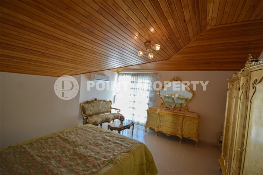 Duplex penthouse with four bedrooms, 325 m², with private sauna, in Alanya - Oba.-id-1957-photo-33