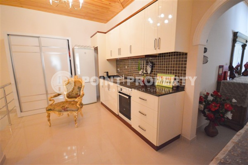 Duplex penthouse with four bedrooms, 325 m², with private sauna, in Alanya - Oba.-id-1957-photo-38