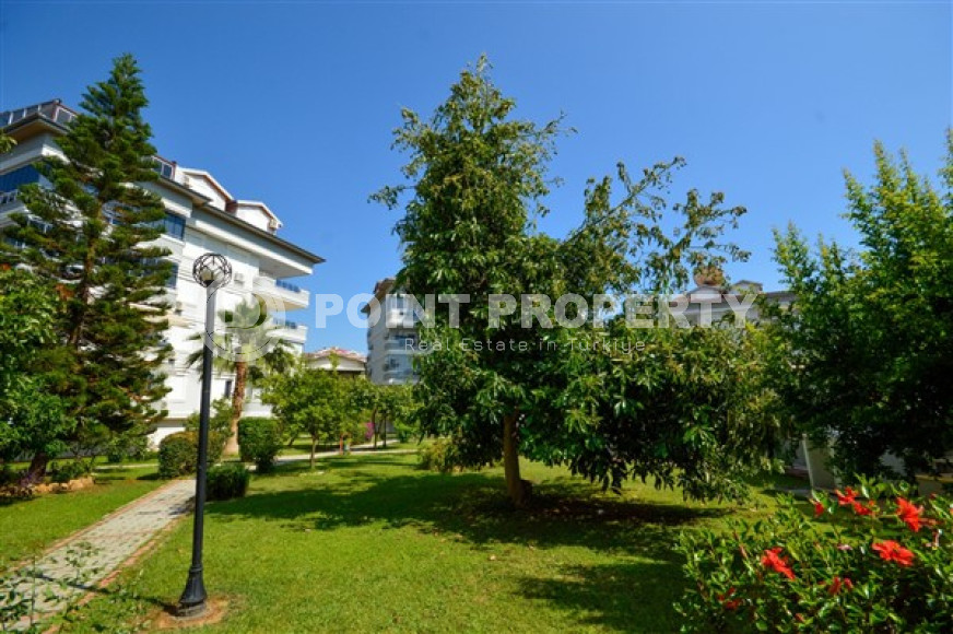 Duplex penthouse with four bedrooms, 325 m², with private sauna, in Alanya - Oba.-id-1957-photo-49