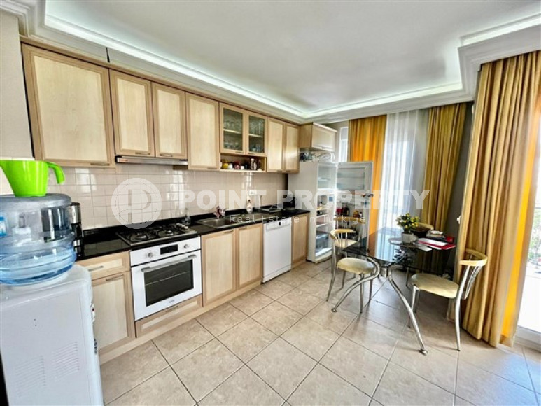 Three-room apartment, 110m², in a cozy complex with a swimming pool in the center of Alanya-id-1960-photo-8