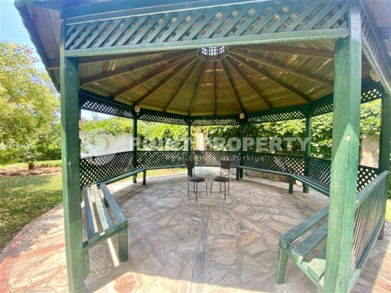 Three-room apartment, 110m², in a cozy complex with a swimming pool in the center of Alanya-id-1960-photo-23