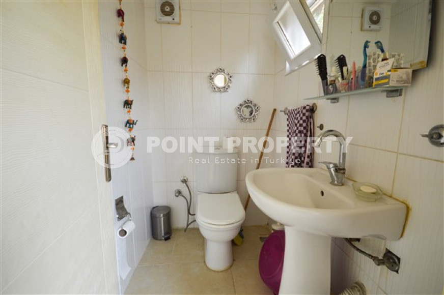 Вилла с тремя спальнями, 130м², в коттеджном поселке в районе Алании Демирташ, в 50м от моря-id-1962-фото-8