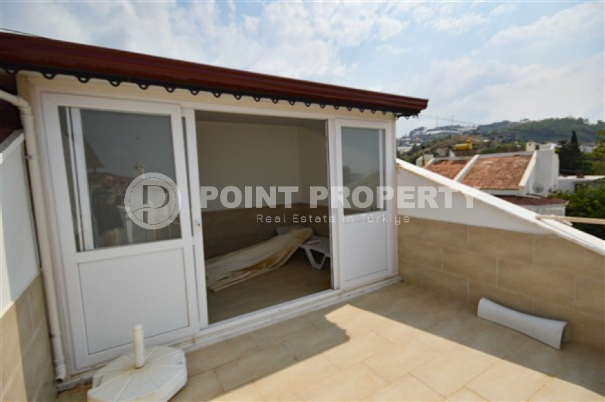 Вилла с тремя спальнями, 130м², в коттеджном поселке в районе Алании Демирташ, в 50м от моря-id-1962-фото-24