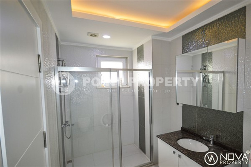 Просторная вилла с тремя спальнями, 270м², в комплексе с инфраструктурой в районе Алании – Каргыджак-id-1965-фото-12