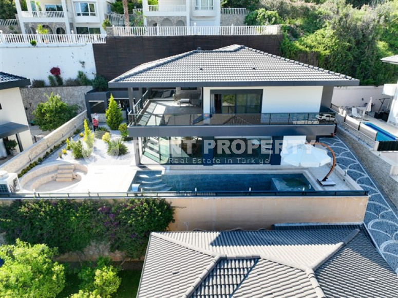 Luxury two-storey three-bedroom villa, 210m², with stunning views in Tepe, Alanya-id-1967-photo-1