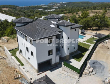 Фешенебельная вилла 8+3, 660м², на окончательном этапе строительства в районе Алании – Окурджаллар-id-1968-фото-3