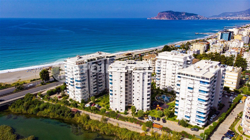 Квартира 2+1, 110м², с видом на закат и Аланийскую крепость на первой береговой линии в Тосмуре, Алания-id-1970-фото-7