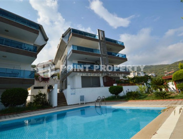 Spacious three bedroom penthouse, 180m², in the central mountainous area of Alanya-id-1971-photo-2