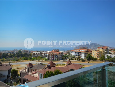 Spacious three bedroom penthouse, 180m², in the central mountainous area of Alanya-id-1971-photo-4