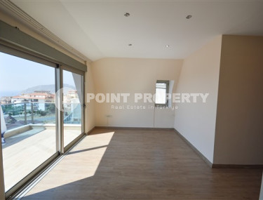 Spacious three bedroom penthouse, 180m², in the central mountainous area of Alanya-id-1971-photo-5