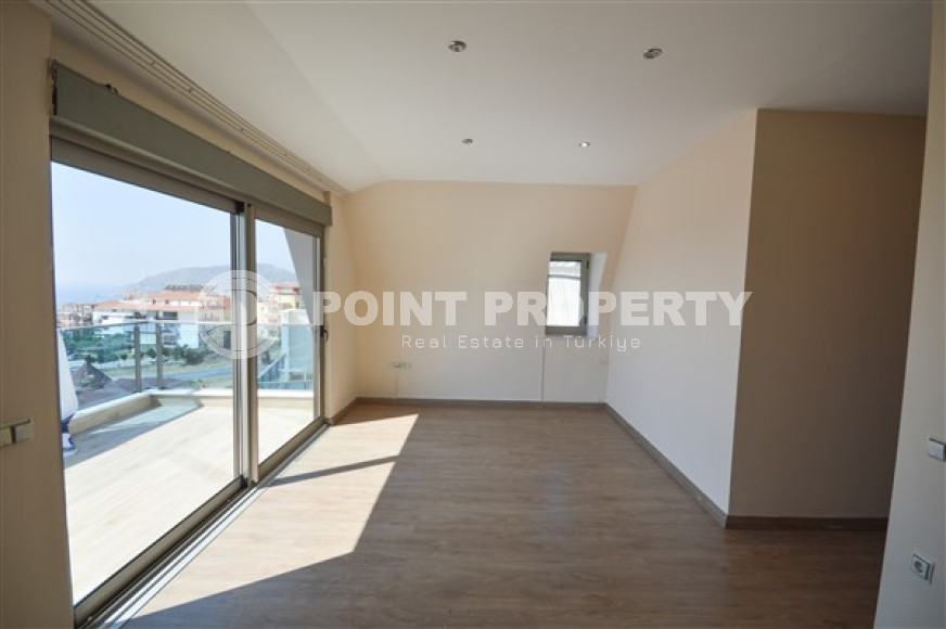 Spacious three bedroom penthouse, 180m², in the central mountainous area of Alanya-id-1971-photo-5