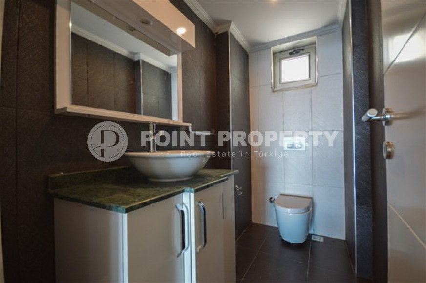 Spacious three bedroom penthouse, 180m², in the central mountainous area of Alanya-id-1971-photo-16