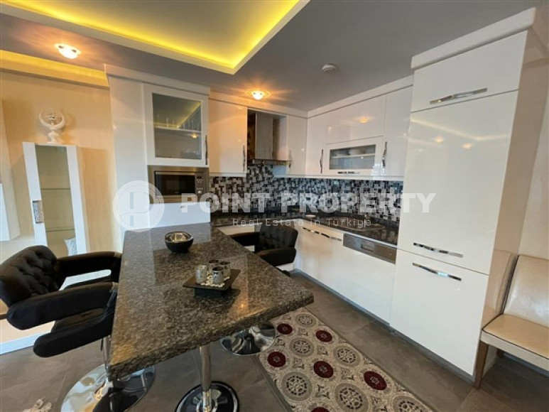 Просторная двухкомнатная квартира с мебелью, 100 метров до моря, район Кестель-id-1974-фото-3