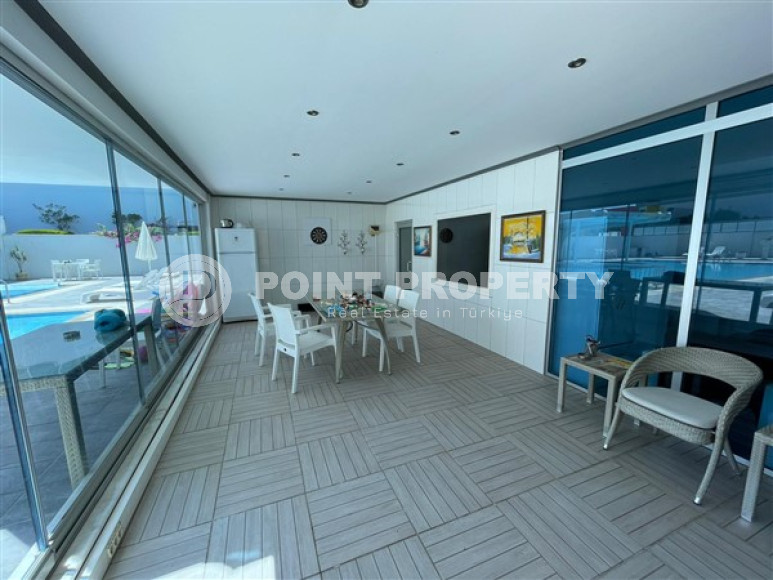 Просторная двухкомнатная квартира с мебелью, 100 метров до моря, район Кестель-id-1974-фото-19