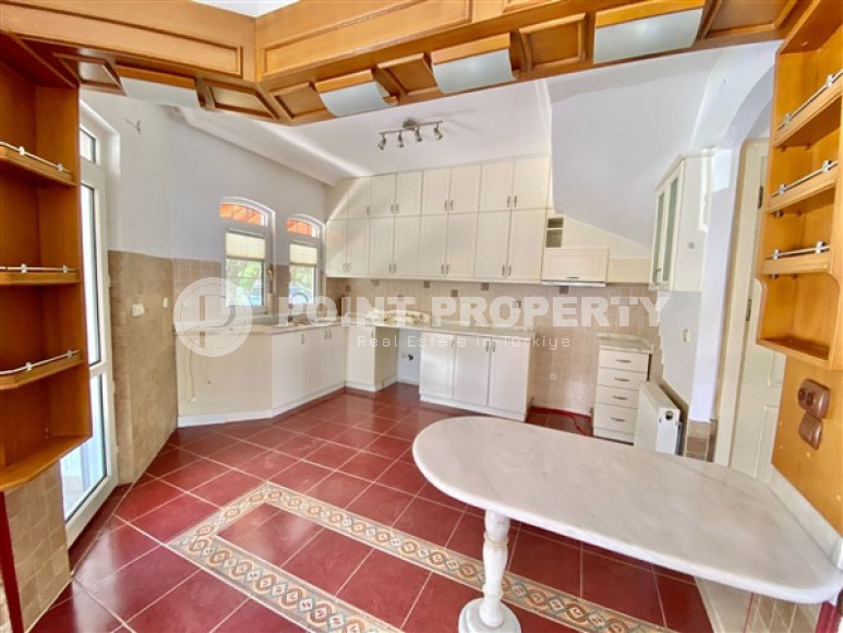 Пятикомнатная вилла, 195м², в уютном коттеджном комплексе с инфраструктурой в районе Тосмур, Алания-id-1977-фото-10