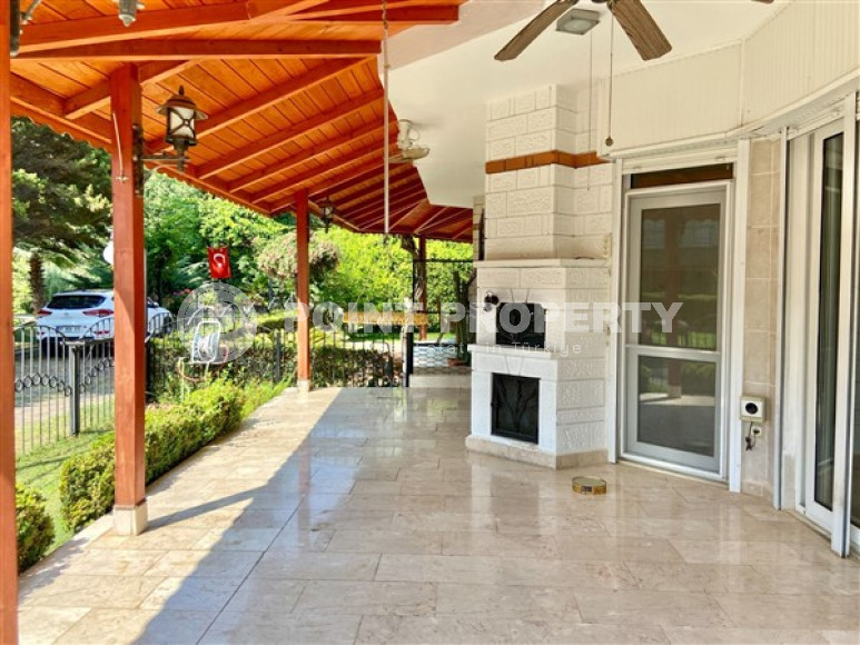 Пятикомнатная вилла, 195м², в уютном коттеджном комплексе с инфраструктурой в районе Тосмур, Алания-id-1977-фото-11