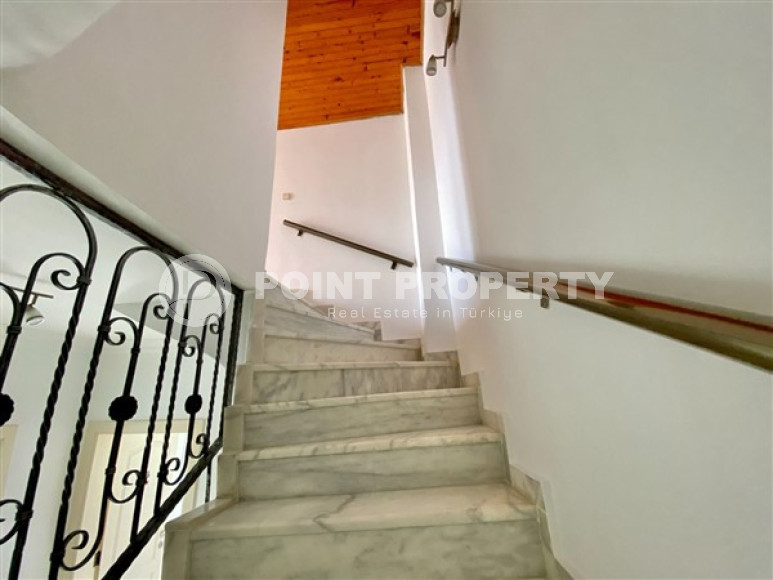 Пятикомнатная вилла, 195м², в уютном коттеджном комплексе с инфраструктурой в районе Тосмур, Алания-id-1977-фото-13