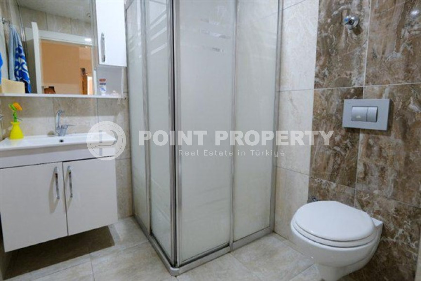 Two bedroom apartment, 100m², 900m from the sea in an urban house in the center of Alanya-id-1979-photo-9