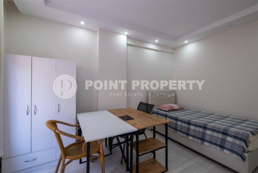 Two bedroom apartment, 100m², 900m from the sea in an urban house in the center of Alanya-id-1979-photo-11