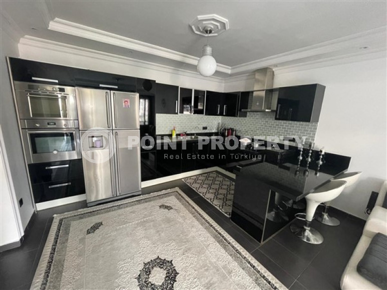 Stylish three-room apartment, 115m², close to the sea in the Oba area in an excellent complex-id-1981-photo-2