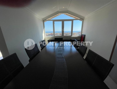 Furnished four-bedroom duplex apartment, 240m², in the center of Alanya with excellent views-id-1982-photo-4