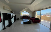Furnished four-bedroom duplex apartment, 240m², in the center of Alanya with excellent views-id-1982-photo-7