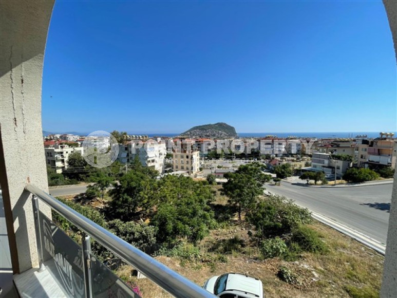Furnished four-bedroom duplex apartment, 240m², in the center of Alanya with excellent views-id-1982-photo-18