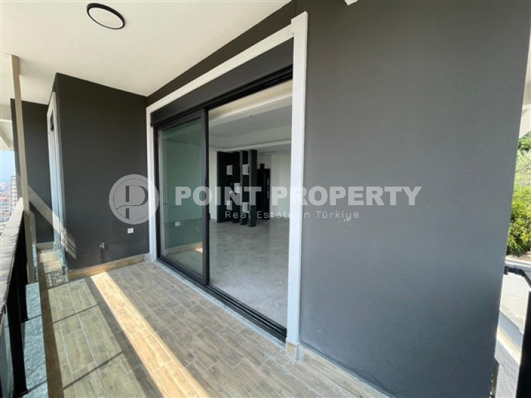 Five-room penthouse, 200m², overlooking the Alanya fortress in the center of Alanya, 1500m from the sea-id-1991-photo-5