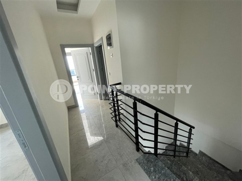 Five-room penthouse, 200m², overlooking the Alanya fortress in the center of Alanya, 1500m from the sea-id-1991-photo-11