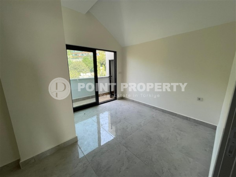 Five-room penthouse, 200m², overlooking the Alanya fortress in the center of Alanya, 1500m from the sea-id-1991-photo-12