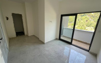 Five-room penthouse, 200m², overlooking the Alanya fortress in the center of Alanya, 1500m from the sea-id-1991-photo-14