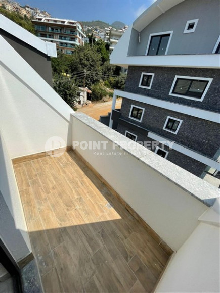 Five-room penthouse, 200m², overlooking the Alanya fortress in the center of Alanya, 1500m from the sea-id-1991-photo-15