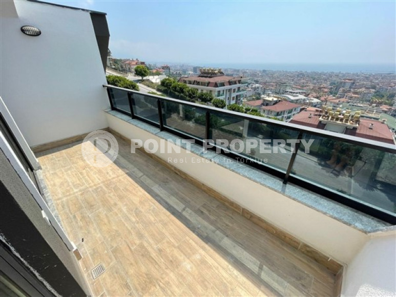 Five-room penthouse, 200m², overlooking the Alanya fortress in the center of Alanya, 1500m from the sea-id-1991-photo-17