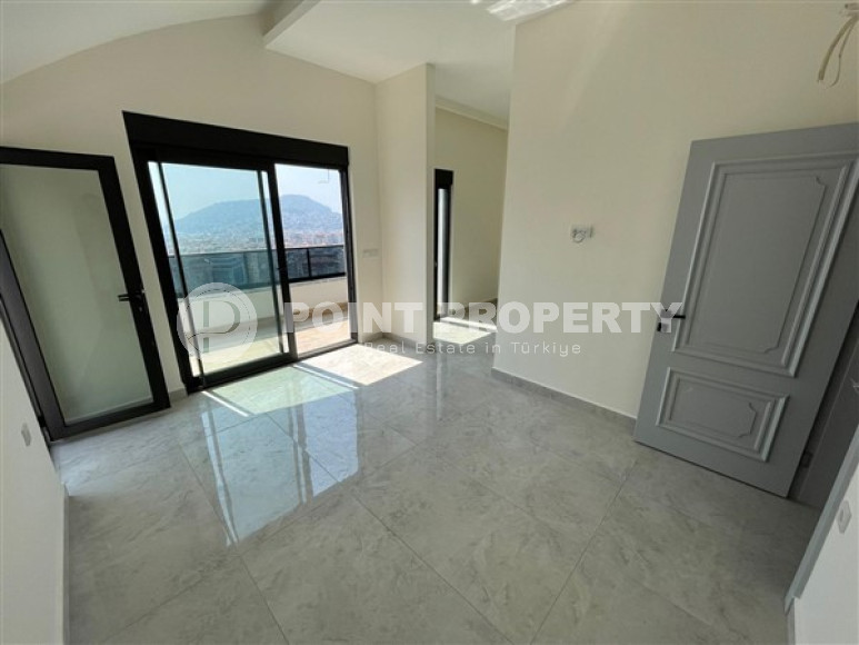 Five-room penthouse, 200m², overlooking the Alanya fortress in the center of Alanya, 1500m from the sea-id-1991-photo-21