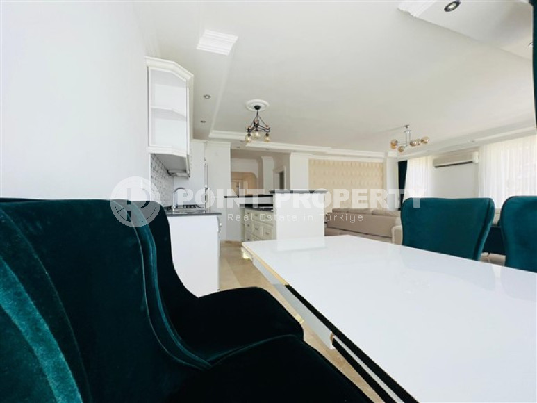 Spacious four bedroom penthouse, 200m², in a cozy complex in Oba, Alanya-id-1995-photo-10