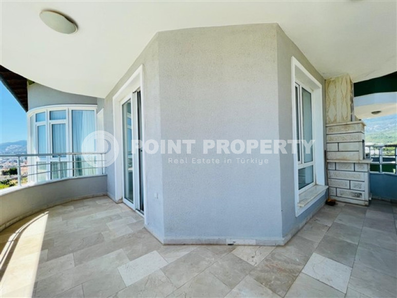 Spacious four bedroom penthouse, 200m², in a cozy complex in Oba, Alanya-id-1995-photo-11