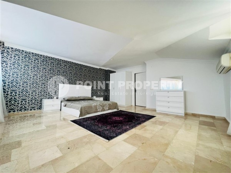 Spacious four bedroom penthouse, 200m², in a cozy complex in Oba, Alanya-id-1995-photo-24